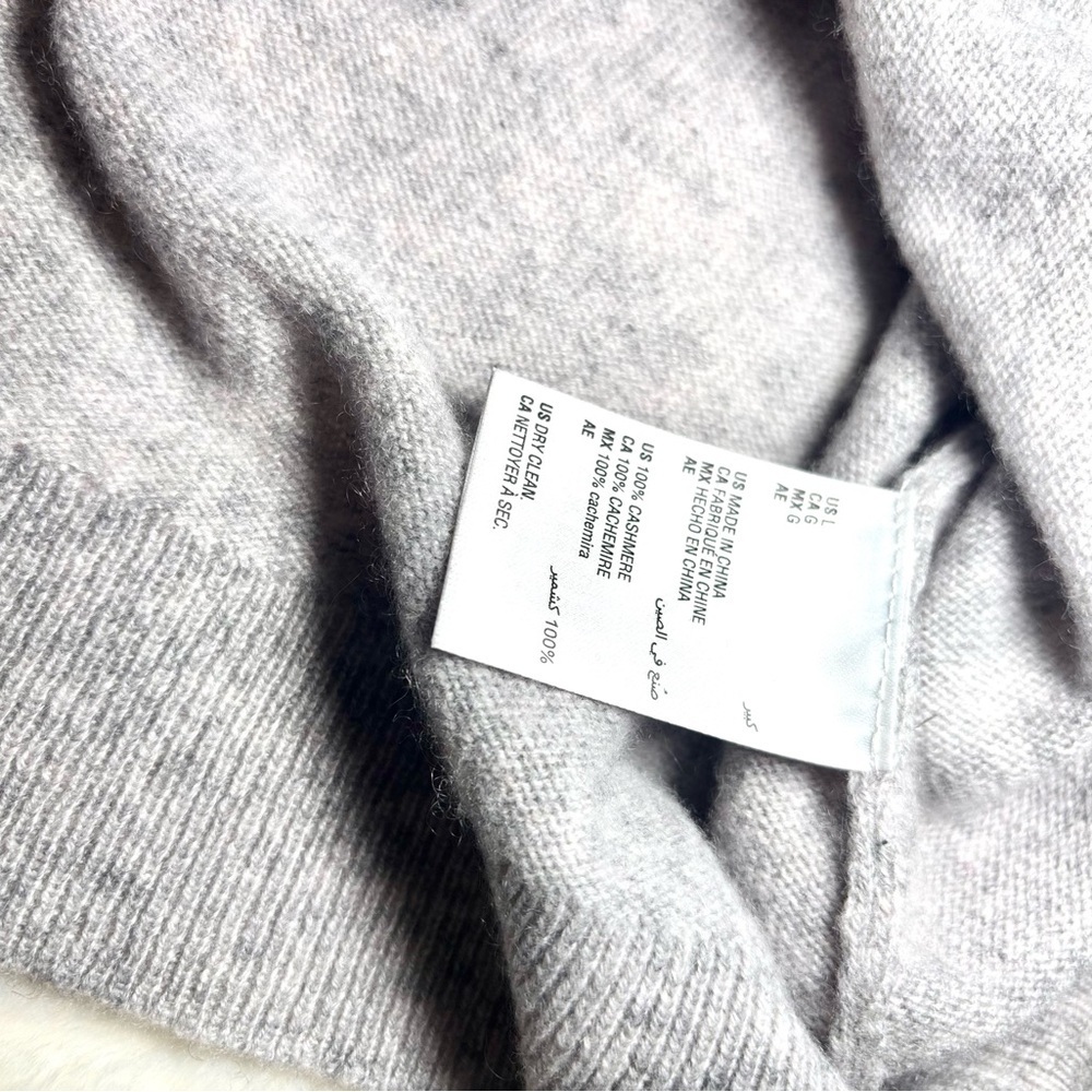 Charter Club 100% Cashmere Gray V-Neck Sweater | Soft Lightweight Classic Knit - Picture 3 of 3